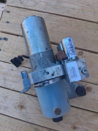 Audi hydraulic roof pump - ,